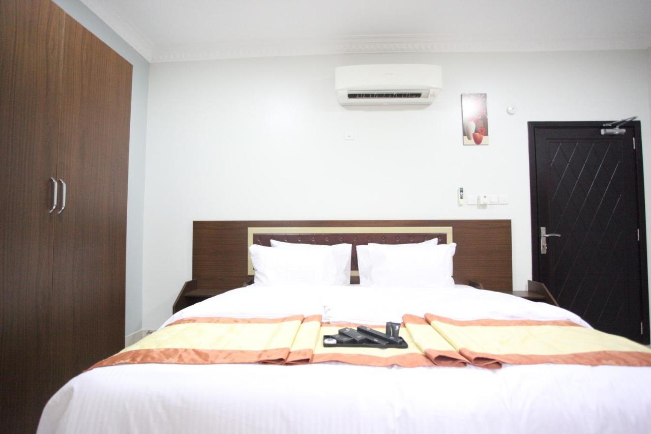 Almanzel Hotel Apartments 马斯喀特 外观 照片